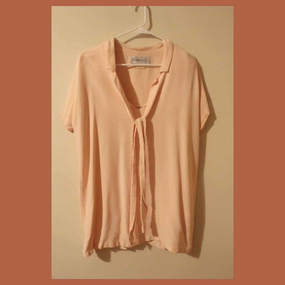 Vintage blouse with necktie